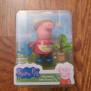 🙂SOLD@MERCARI🙂 🆕️ HTF Peppa Pig Granny Pig figure and plant